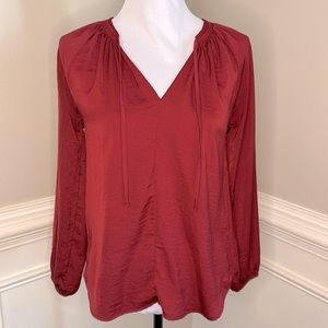 Old Navy long sleeve maroon flowy top size XS